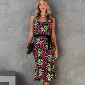 VICI Strapless Floral Midi Dress